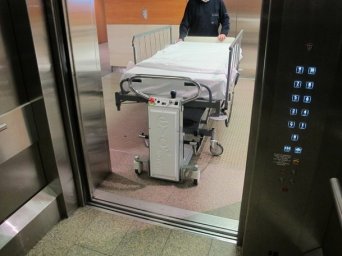 больничный лифт в крыму установка обслуживание больничный лифт